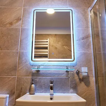 Indigo By Alz 那沃达利