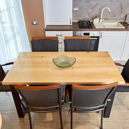 Indigo By Alz 公寓式酒店 3*