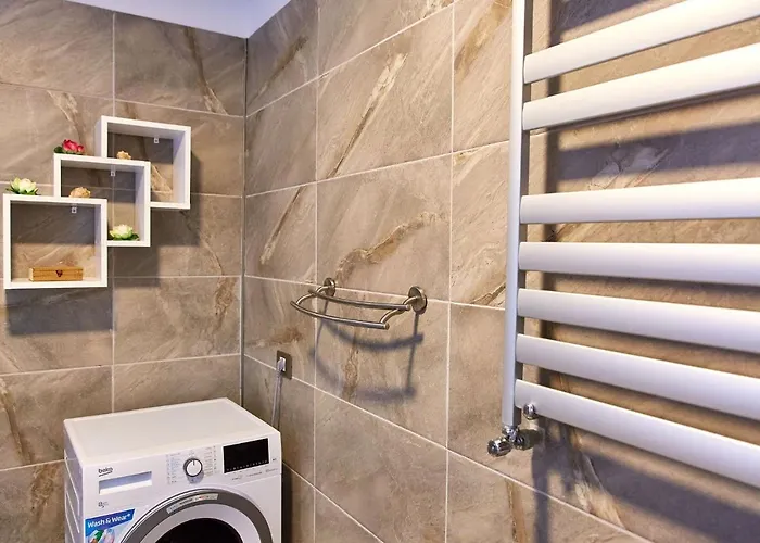 Aparthotel Indigo By Alz Năvodari