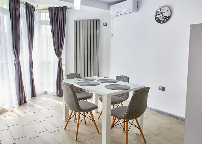 Indigo By Alz Aparthotel 3*