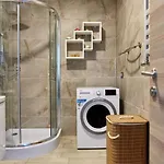 Indigo Alezzi Pool & 3*