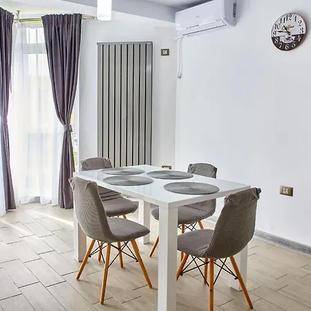 Indigo By Alz Hotel apartamentowy 3*